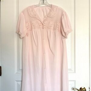 Seamprufe Peignoir Vintage Pink Sheer Nylon Robe Lace Button Front Short Sleeve